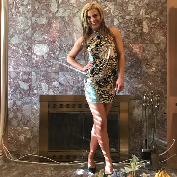 Dresses & Skirts - Party dress weekend final sale 💎💎💎